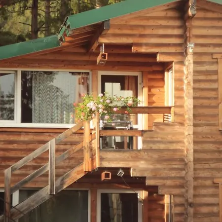 Petrovmotopunkt Lodge *