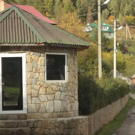 Lodge Petrovmotopunkt Jaremče