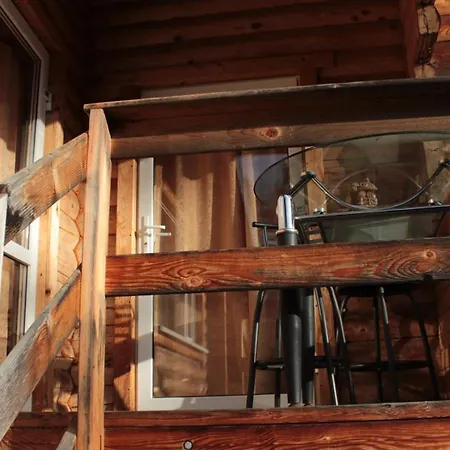 Petrovmotopunkt Lodge Jaremče